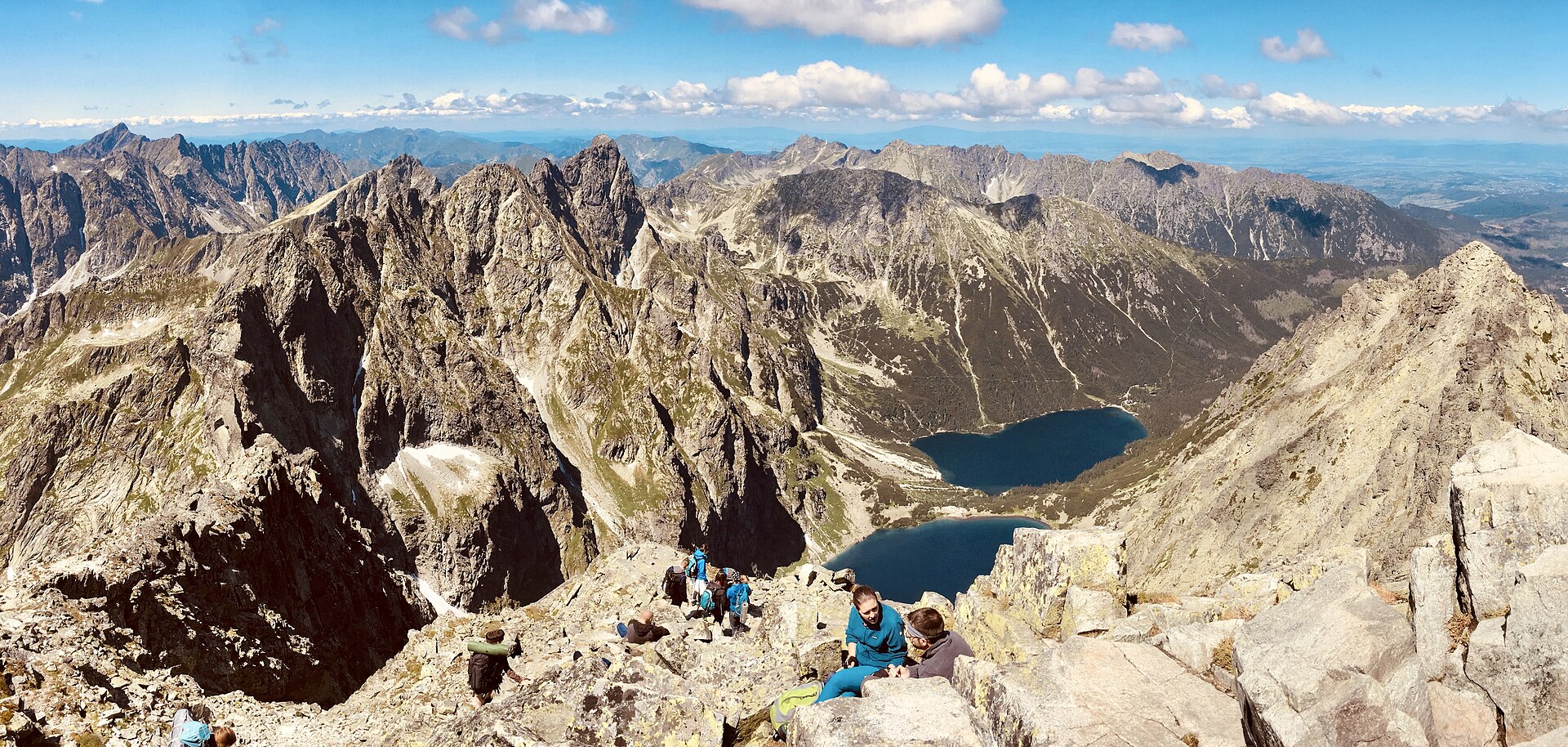 Widok z Rysów na Czarny Staw pod Rysami i Morskie Oko
